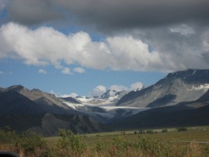 Glacier along the Richardson Highway north of Glennallen. Probably Gulkana Glacier.